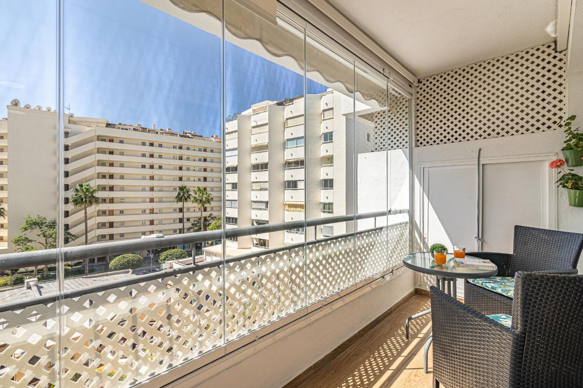 City Center Apartment In Marbella Buitenkant foto