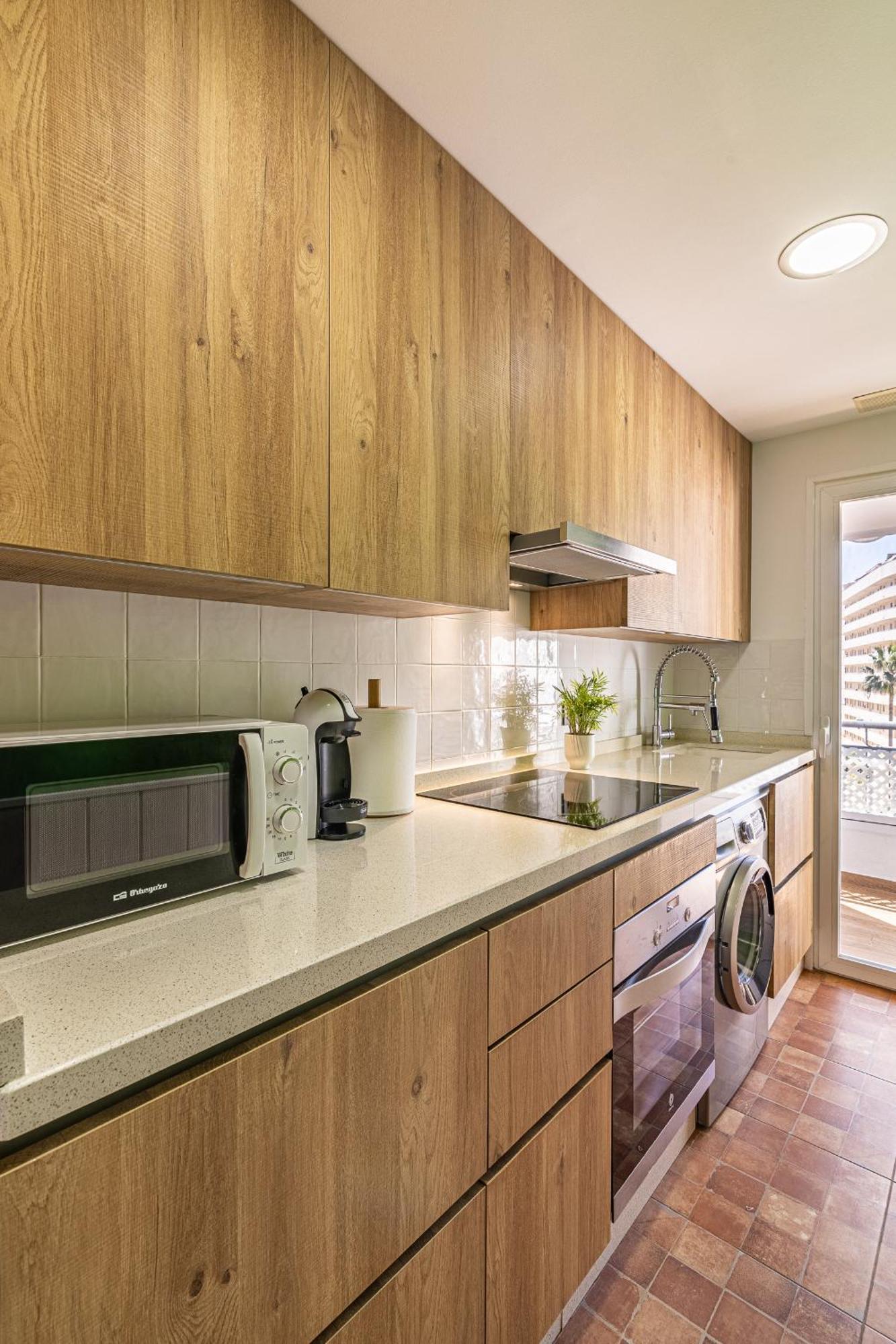 City Center Apartment In Marbella Buitenkant foto