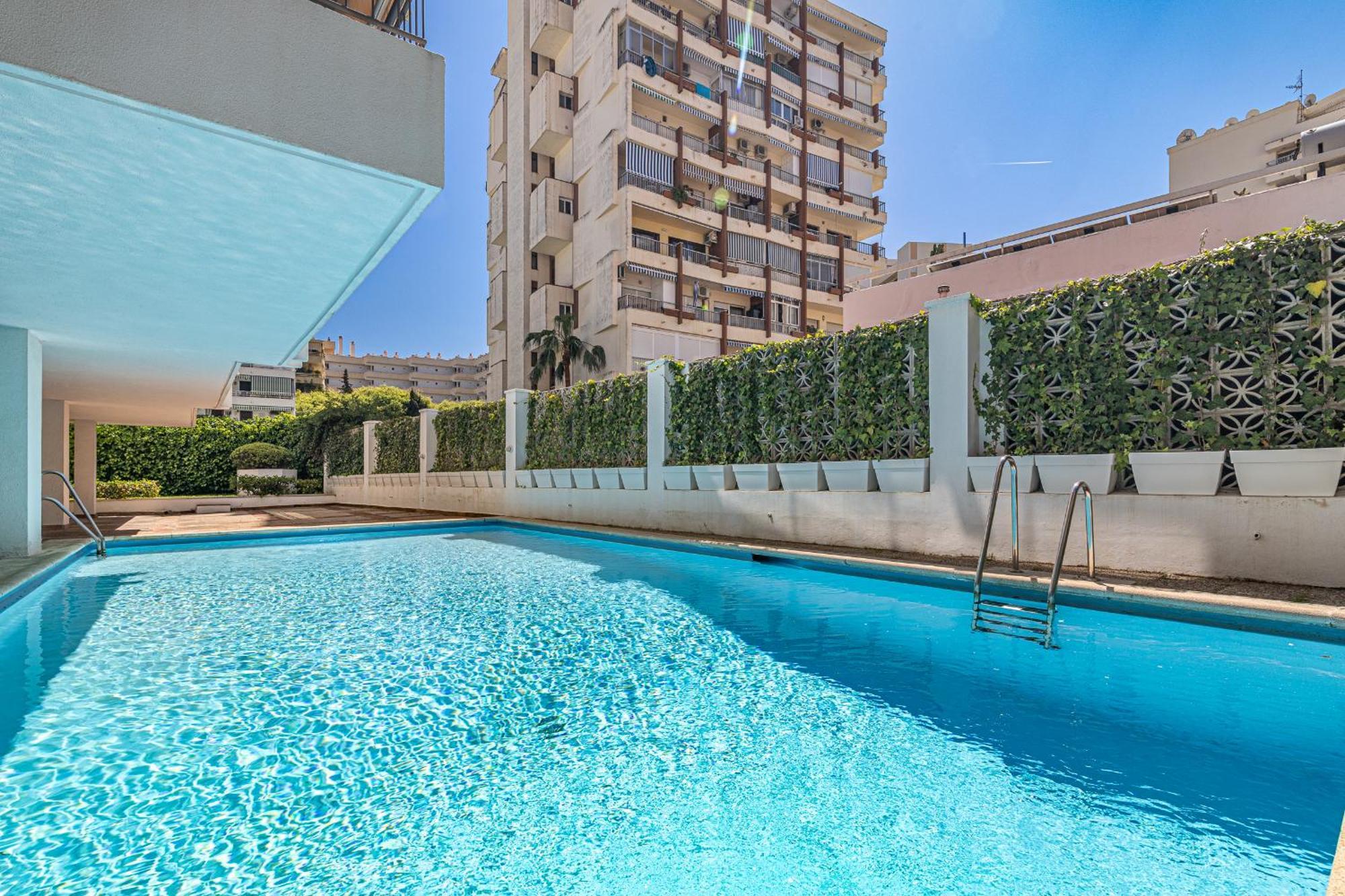City Center Apartment In Marbella Buitenkant foto