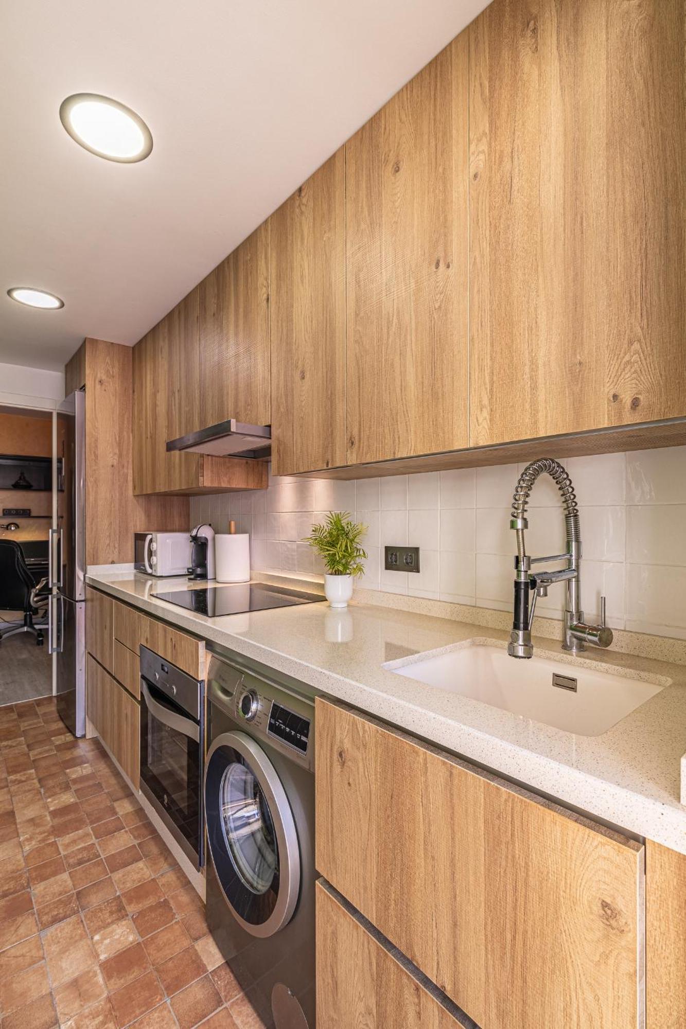 City Center Apartment In Marbella Buitenkant foto
